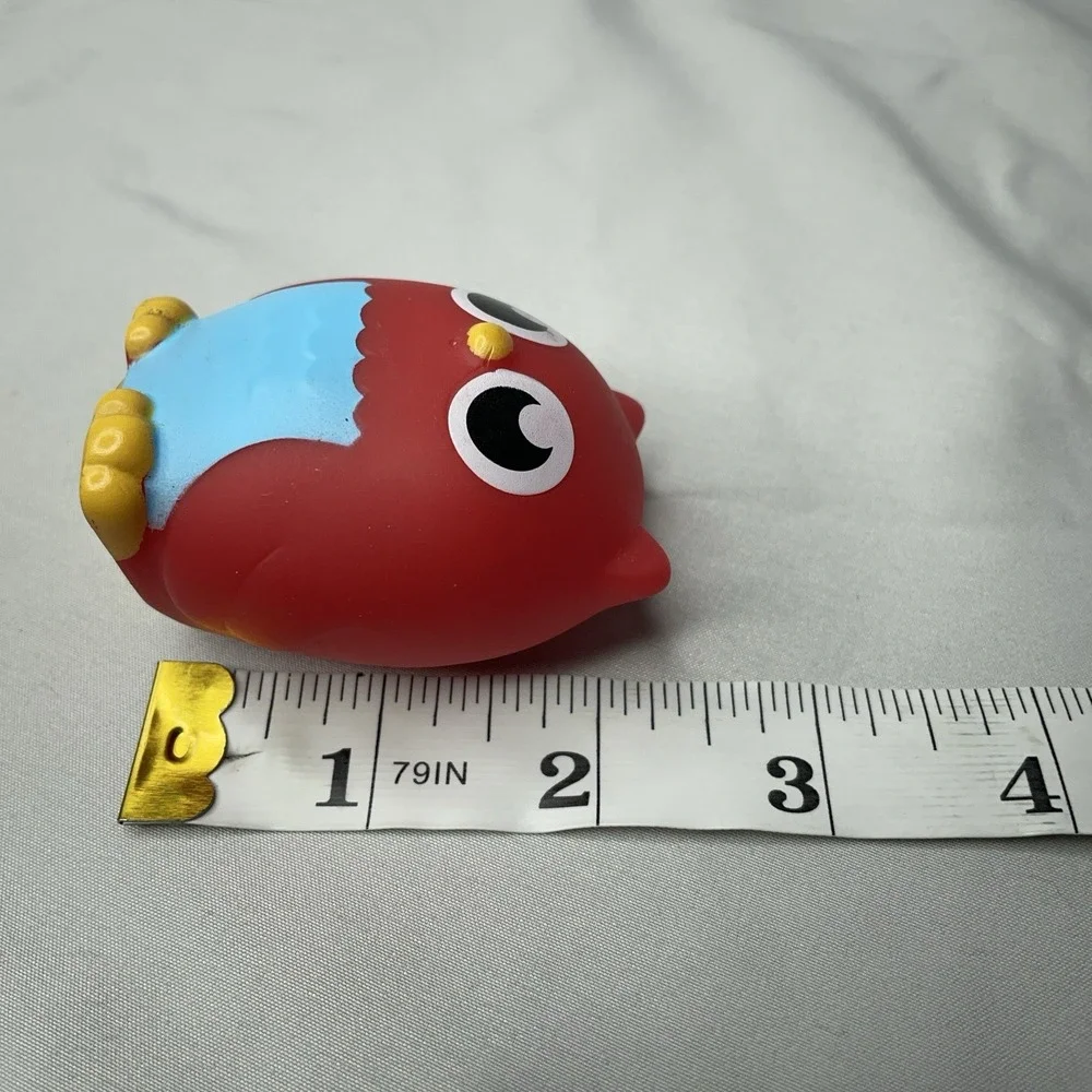 Munchkin Squirts Bath Water Toy Red Owl Cute Kids Bath Time Play Toy 2.5